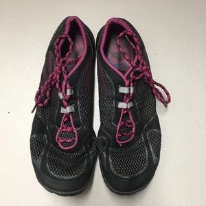 Merrell vibram soles performance wear shoes 7